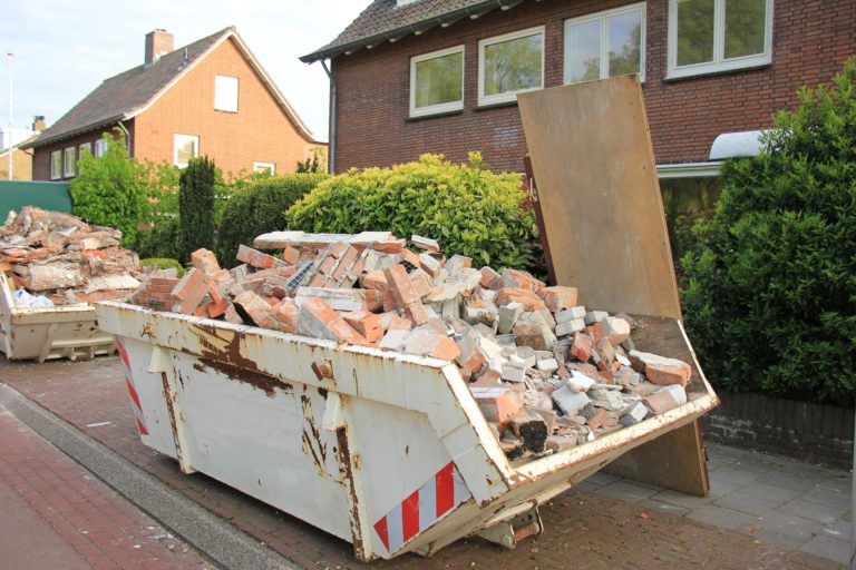 Container auf der Straße