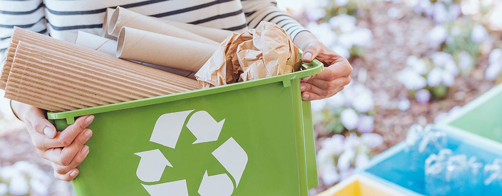 Mülltrennung zum Recyclen von Müll